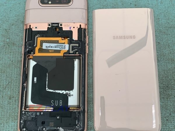 三星 Samsung Galaxy A80 手機摔機後無外傷